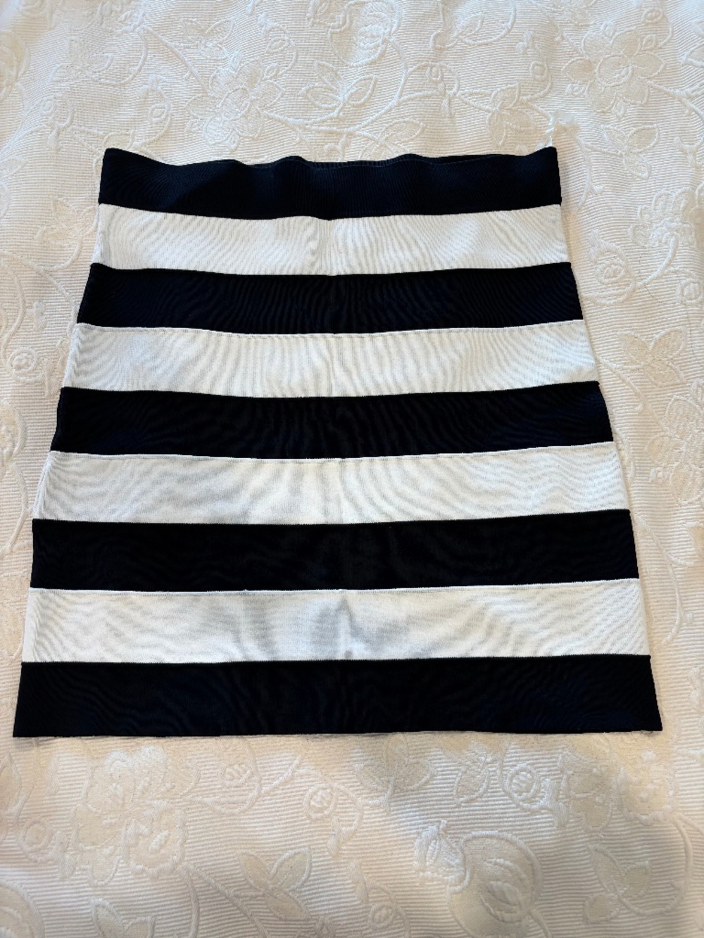NWOT Tristan Heavy Bandage Knit Striped Bodycon Skirt Black White Size M